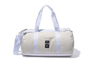 街头品牌 Stussy 与 包袋品牌 Herschel Supply Co. 推出联名系列