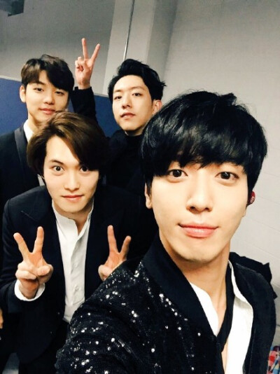 郑容和 CNBLUE