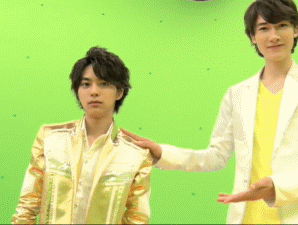 傲娇～的小眼神