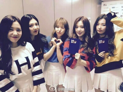 据说这是韩国兵哥哥们最喜欢的十大女团：EXID，少女时代，girls day，女朋友，lovelyz，Apink，MAMAMOO，Red Velvet，TWICE，AOA