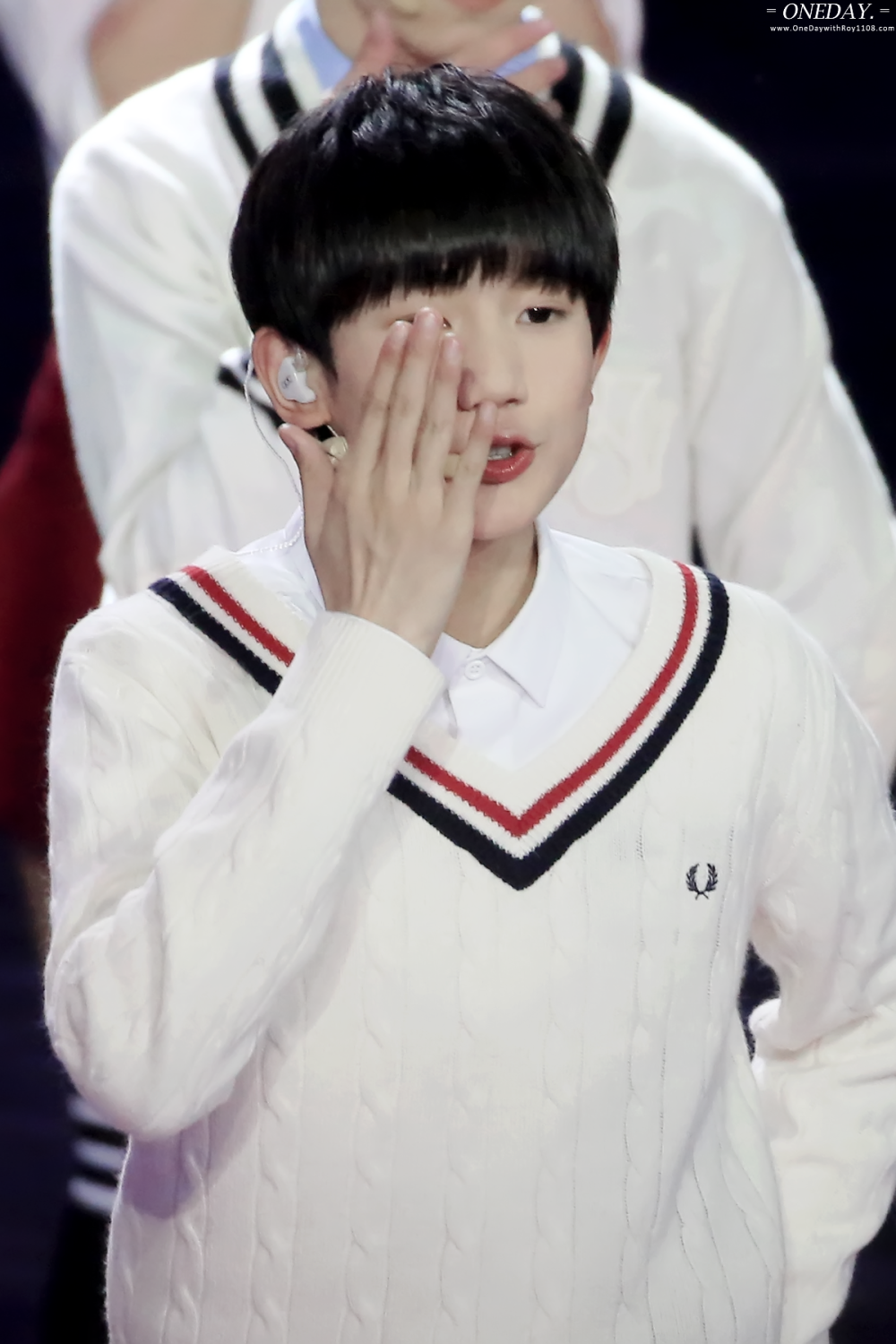 TFBOYS王源 151219 《最强大脑》 cr：OneDayRoy