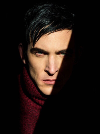 Robin Lord Taylor