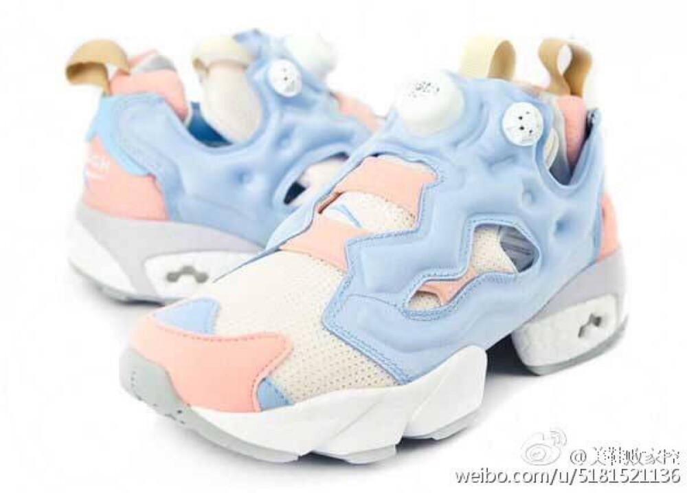 在Reebok为了庆祝Pump 25th anniversary周年纪念的时候推出了一款鞋Insta Pump Fury OG Polar Pink Patina[静香微笑][大雄微笑]而这双鞋子真的是美翻天！而且完美的预测到了时尚大势2016 Pantone色粉水晶和静谧蓝的完美融合，如梦般美丽。