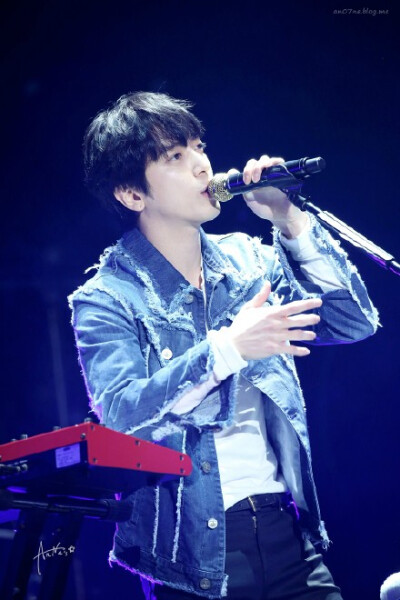 郑容和 CNBLUE