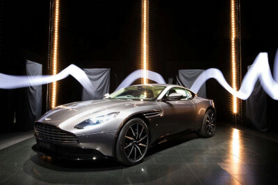 DB11