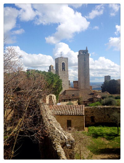 阳光总在风雨后！美景总在无意间-2016年3月1日 san gimigbano in italia