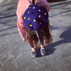 女头像 By：李倩