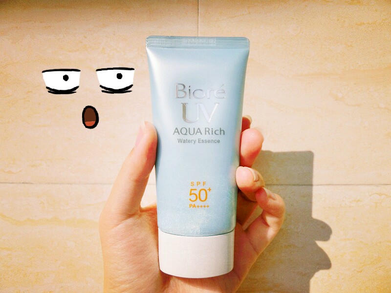 碧柔防晒保湿凝露，SPF50+。去年的一只，空瓶了，准备今年再入。使用感真的是好到不行，非常清爽，夏天混油皮福音！关键是防晒系数还这么高，很安心呀～