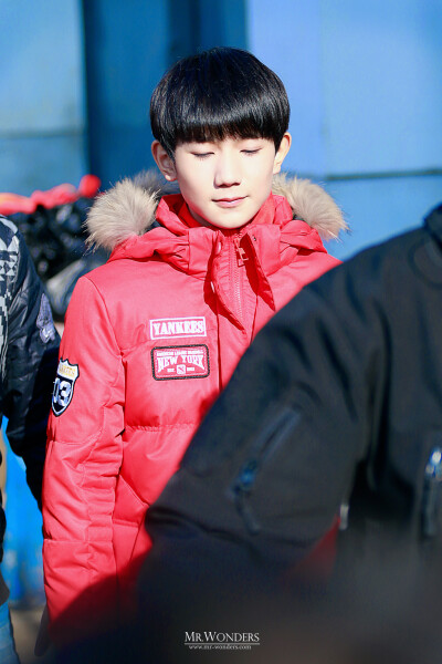 TFBOYS王源 151228 上班 cr：奇迹站