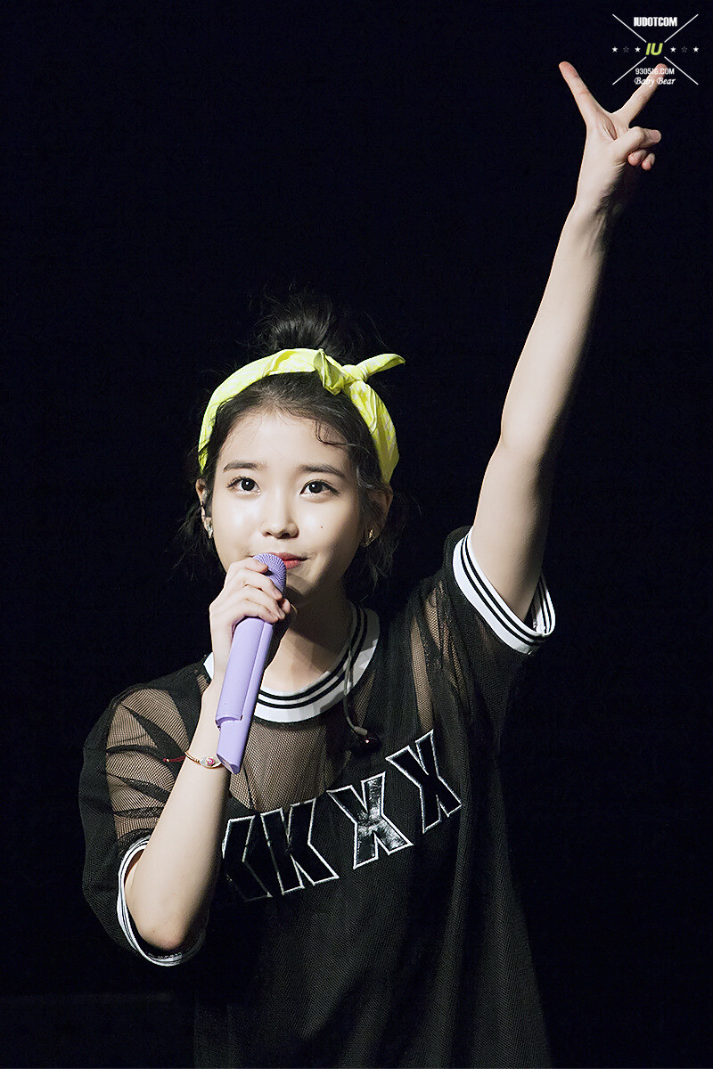 IU