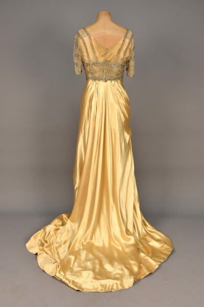 Worth evening dress, 1910-12 From Whitaker Auctions