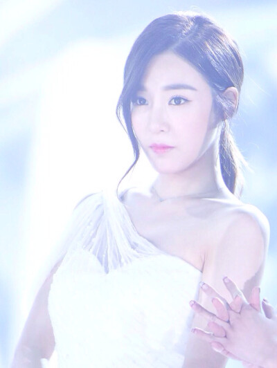 Tiffany 黄美英 少女时代