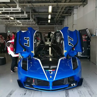 蓝色拉法FXX K在铃鹿赛道！3.5-3.6法拉利赛道日~现在有已有4台蓝色的！