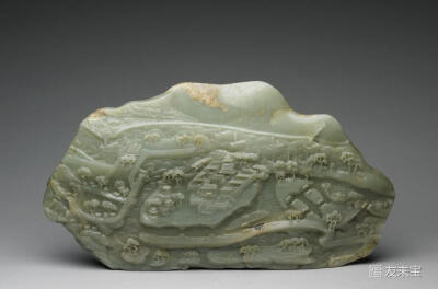 清 青玉插屏（台湾故宫博物院馆藏）
就玉石原形稍加琢磨而成的插屏，正面中间浮雕一庄院，并琢文「惠济祠」，旧运河河水环绕四周，上部为黄河，河上有帆船运行其间，下有一护城墙，横梗其间，另一面浮雕河水，上有船…