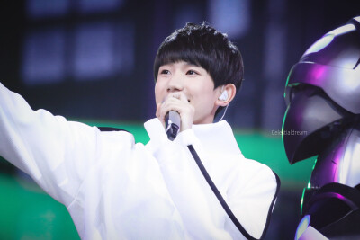 TFBOYS王源 151231 湖南跨年晚会 cr:CelestialDream