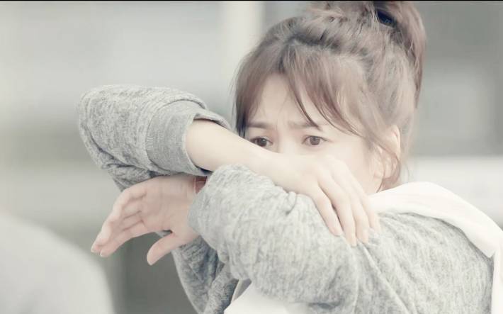 《太阳的后裔》宋慧乔唯美剧照电脑壁纸