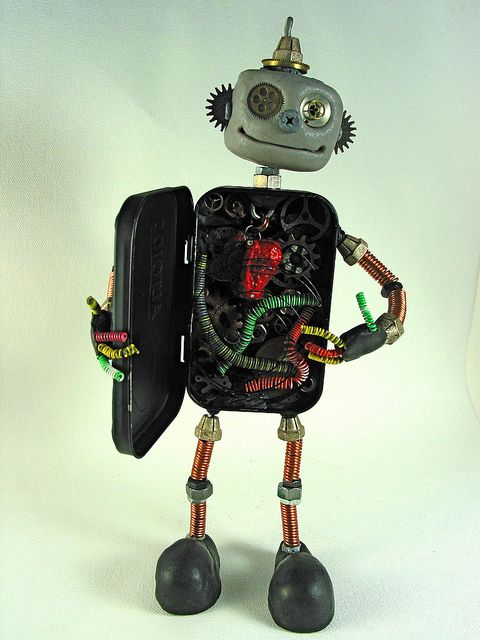 ·费旧的金属零件与废旧的生活用品的完美作品 / 废物+创意=宝贝