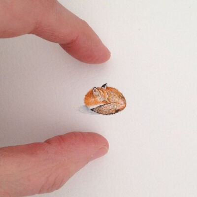 关于微缩手绘插画，以前分享过很多了，今天的这组尤为精彩。来自美国插画师Brooke Rothshank的创作，一起欣赏~