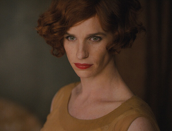 丹麦女孩 The Danish Girl－人们都赞小雀斑的美丽与勇敢，曾有谁深深的为Gerda的真爱与牺牲而感动。电影 经典 剧照 奥斯卡 小雀斑 截屏 经典台词