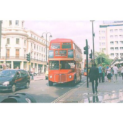 街景旅游 MIX调色：效果：美肤，S3，100%+调节：曝光+28，高光-76，阴影+100，对比度-54，层次-24，自然饱和度+28，锐化+100