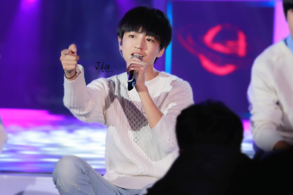 #王俊凯# #TFBOYS王俊凯# #TFBOYS# 151110 双十一晚会 cr:镓镓In北京