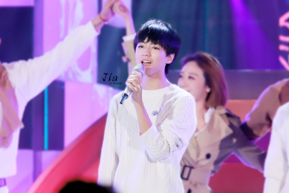 #王俊凯# #TFBOYS王俊凯# #TFBOYS# 151110 双十一晚会 cr:镓镓In北京