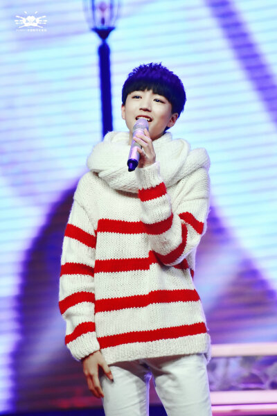 #王俊凯# #TFBOYS王俊凯# #TFBOYS# 151128 cr：Karry王俊凯中文首站