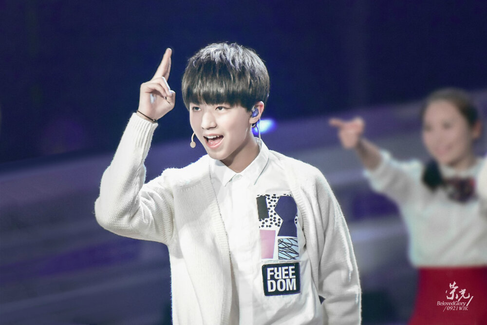 #王俊凯# #TFBOYS王俊凯# #TFBOYS# 151219 最强大脑 cr：BelovedGlory王俊凯荣光站