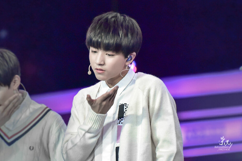 #王俊凯# #TFBOYS王俊凯# #TFBOYS# 151219 最强大脑 cr：BelovedGlory王俊凯荣光站