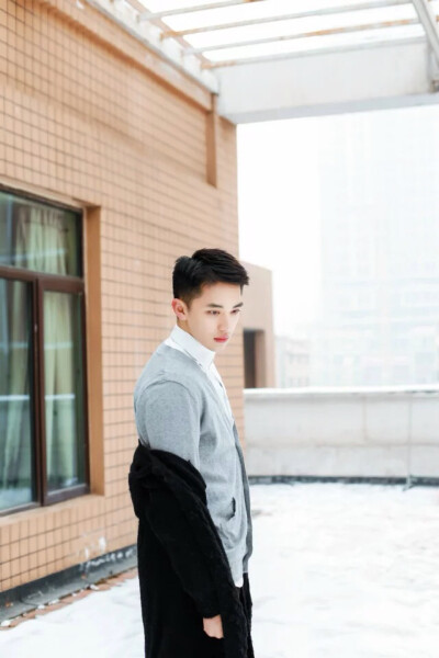 许你魏来，风雨同洲（微博搬图，来源见水印，不妥删|(￣3￣)|摄影@鄧思遠Dasiy