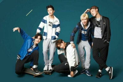 UNIQ