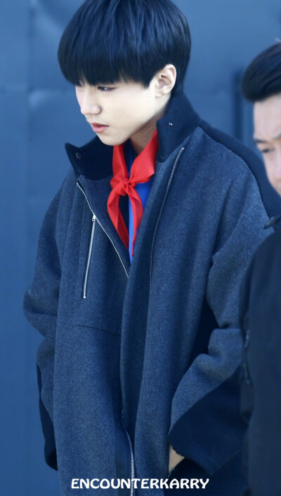 #王俊凯# #TFBOYS王俊凯# #TFBOYS# 20151228 上班 cr：ENCOUNTERKARRY