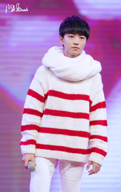 #王俊凯# #TFBOYS王俊凯# #TFBOYS#151128 组合成员生日会 cr：阿明Decade