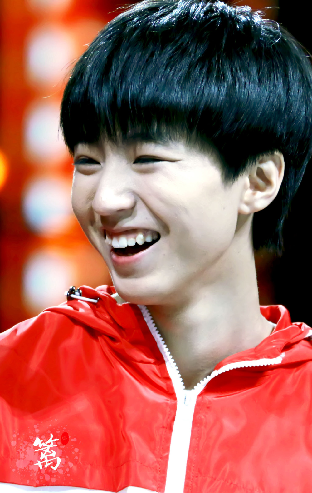 王俊凯# #TFBOYS王俊凯# #TFBOYS#151231 湖南卫视跨年演唱会 cr：_____随御篱_____