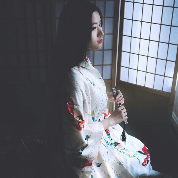 【头像】高清女头 男头 欧美 情侣 闺密头像❤清新 森系 韩系 可爱 搞怪 黑白 身体部位图 背影❤各种类型任你挑选 随手点赞关注哦 谢谢❤by初见你929