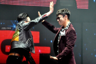 鸡涌和塔普合体发糖啦，不过我是龙tory粉，kkk~