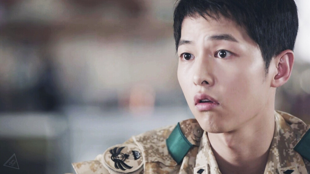  #太阳的后裔# #宋仲基# #宋慧乔# Descendants of the sun ? cr.logo Ep04 【1080p修圖】軍裝殺