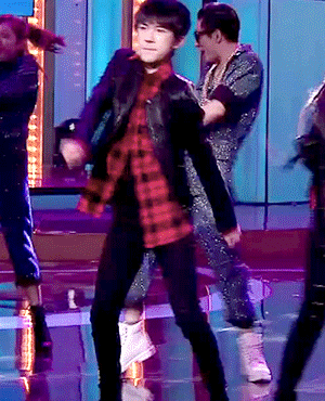 #易烊千玺BangBangBang# 嘴型对得很high，有机会想听你原声版。@TFBOYS-易烊千玺