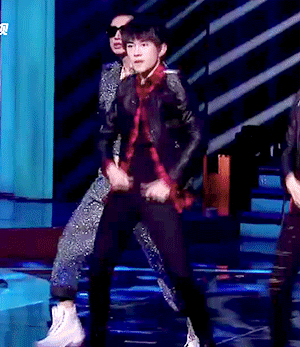 #易烊千玺BangBangBang# 嘴型对得很high，有机会想听你原声版。@TFBOYS-易烊千玺