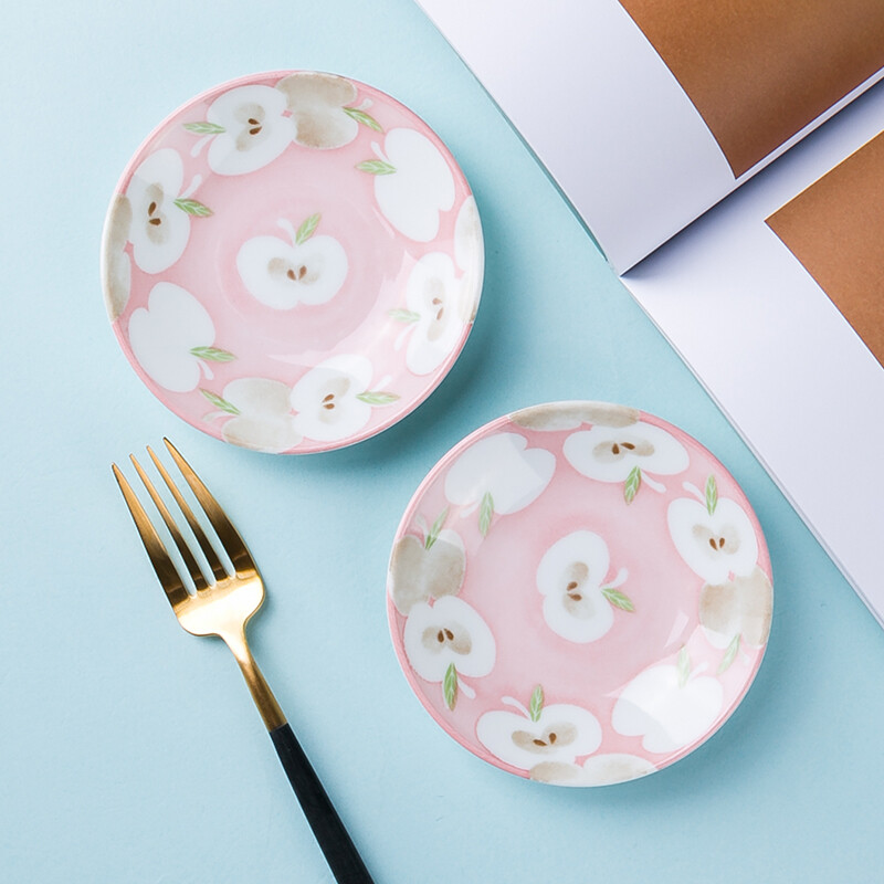 陶瓷碟子家用小圆碟日本进口酱料碟创意餐具酱油碟可爱苹果日式碟