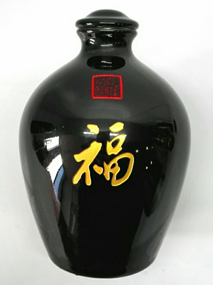 酒坛雕刻