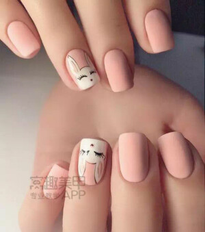 指甲扮可爱