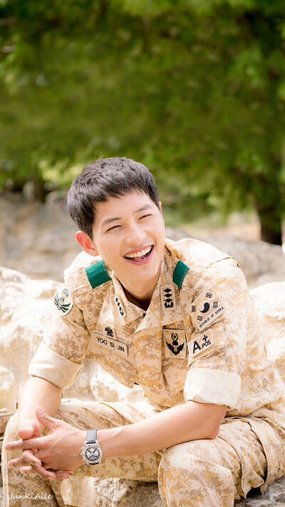 太阳的后裔，仲基欧巴