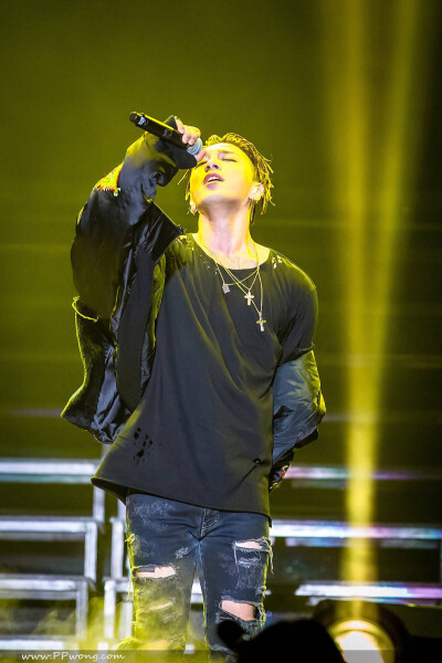 #东永裴##太阳##YB#cr logo