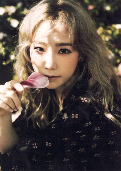 #少女时代# #金泰妍# #Taeyeon# 美如画报的抽抽～