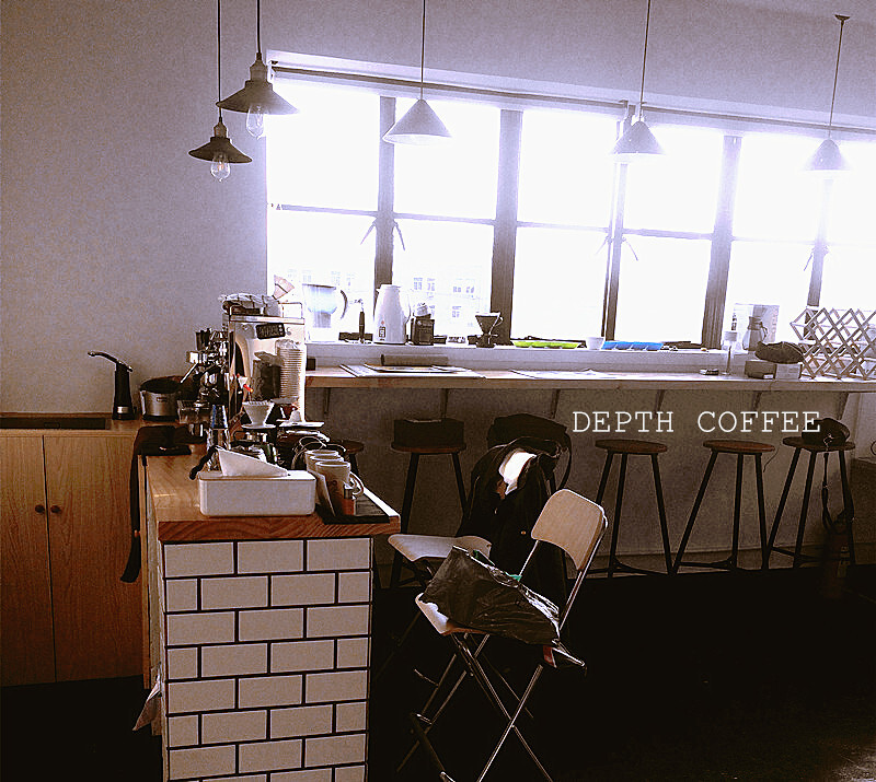 Depth Coffee
地址: 上海市武威路18号M50创意园5栋219室
