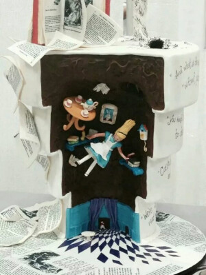 爱丽丝梦游仙境 兔子扑克牌 超精致翻糖蛋糕 ——by antique2013106