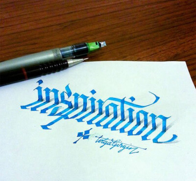 3D意大利花体字
作者：艺术家Tolga Girgin