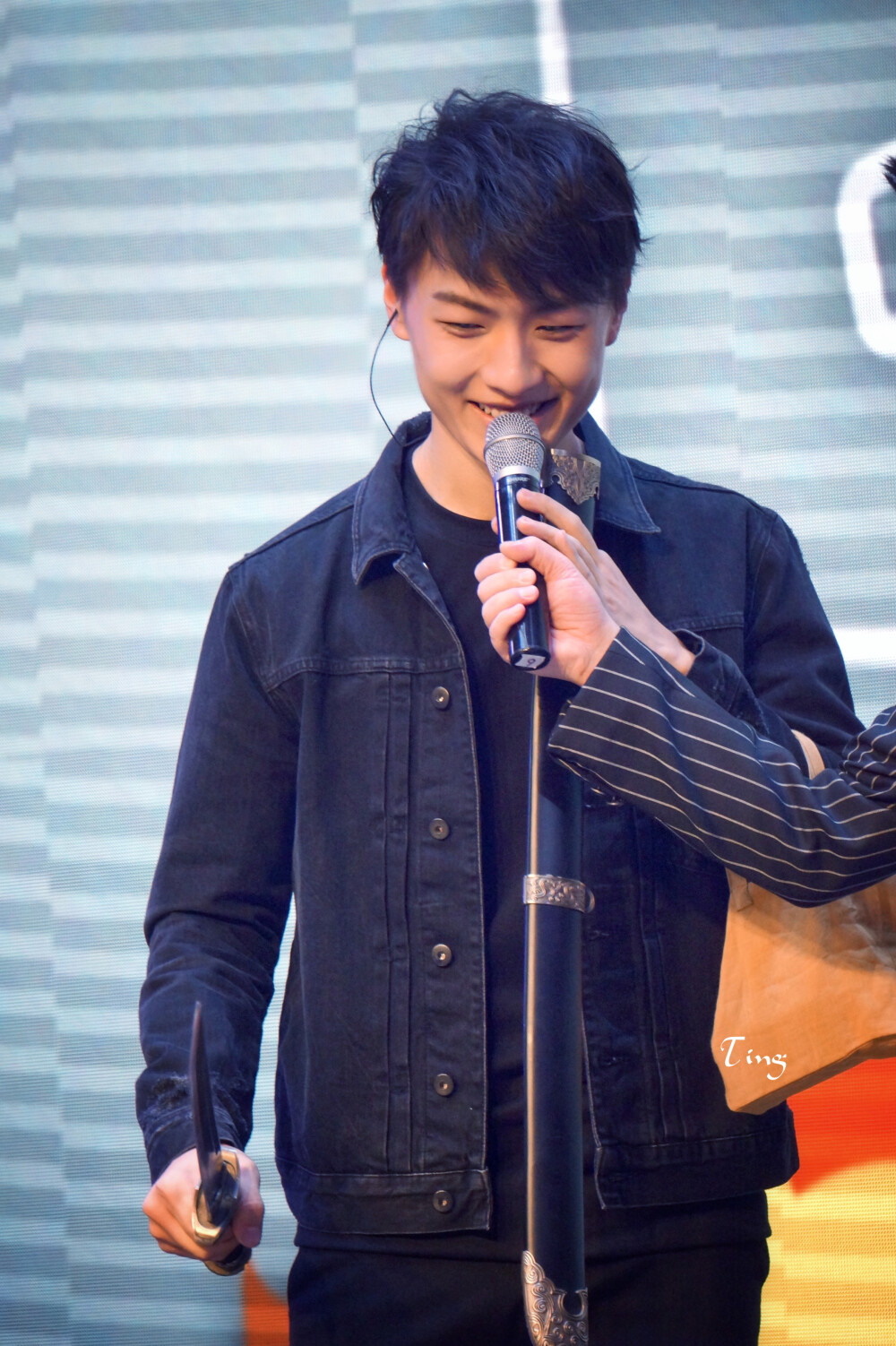 王青 160310 北京多面DEMO生日会 cr: 此季经年310