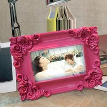 细致手工雕花，线条优美，纹理清晰，高贵典雅。